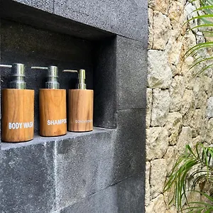 Santana Bingin , Uluwatu Indonesië